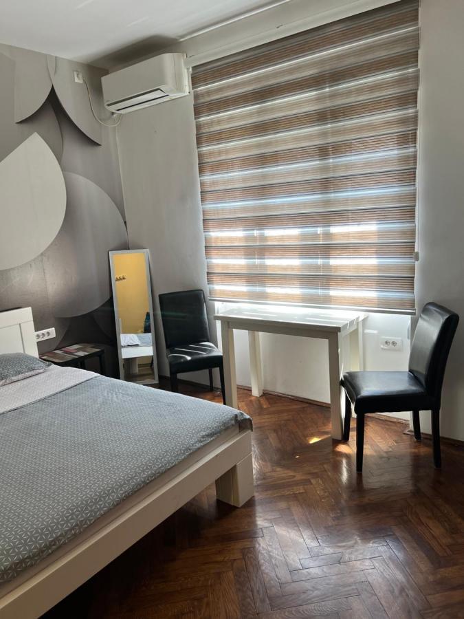 Savski Trg Belgrad Exterior foto